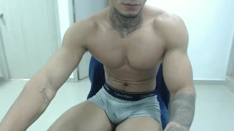 juan_gomez_1 online show from 27, 2, 2025