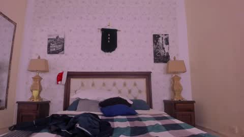 J U A N   L O V E R S online show from 7, 12, 2024