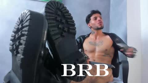 Snapshot of juanbladde chatting on 3, 5, 2026 Juan Esteban online show from 3, 5, 2026