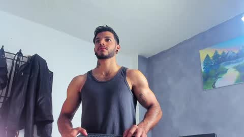 Snapshot of juanbladde chatting on 5, 5, 2026 Juan Esteban online show from 5, 5, 2026