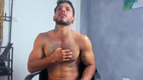 Snapshot of juanbladde chatting on 8, 5, 2026 Juan Esteban online show from 8, 5, 2026