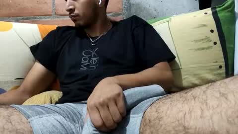 juanc23_371 online show from 22, 10, 2025