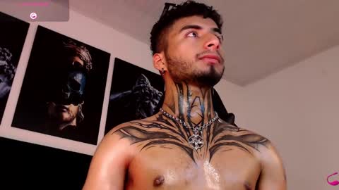 juancamilo66_ online show from 23, 2, 2025