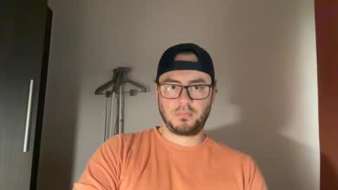 Snapshot of juanchom chatting on 6, 1, 2025 juanchom online show from 6, 1, 2025