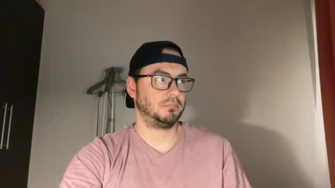 Snapshot of juanchom chatting on 8, 1, 2025 juanchom online show from 8, 1, 2025