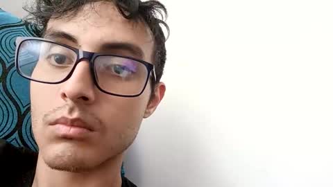 Juanesan CaballeroSolitario online show from 24, 9, 2025