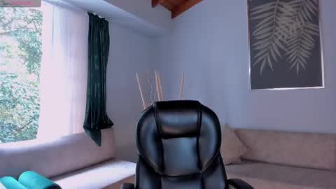 Juanita Clay online show from 2, 3, 2025