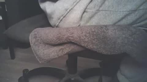 Snapshot of juanitou chatting on 17, 12, 2025 frenchchouchou online show from 17, 12, 2025