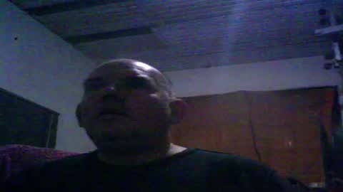 Snapshot of juanma_yahoo chatting on 12, 4, 2026 Juan Manuel online show from 12, 4, 2026
