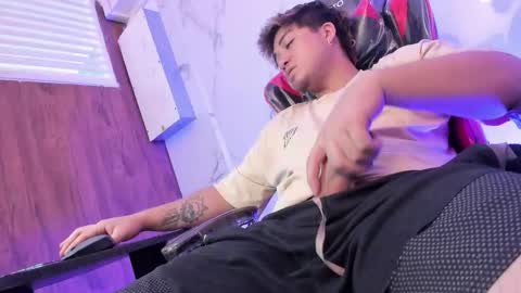 JUAN  online show from 25, 3, 2026