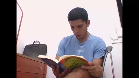 Snapshot of juanperez1999777 chatting on 30, 10, 2025 juanperez1999777 online show from 30, 10, 2025