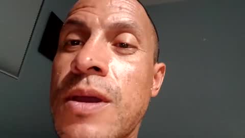 Snapshot of jugg2 chatting on 11, 9, 2025 Jugg online show from 11, 9, 2025