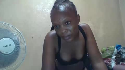 juice_petite3 online show from 21, 2, 2025