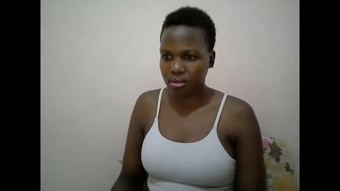 Snapshot of juicy_bella2 chatting on 10, 9, 2025 juicy_bella2 online show from 10, 9, 2025