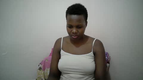 Snapshot of juicy_bella2 chatting on 17, 9, 2025 juicy_bella2 online show from 17, 9, 2025