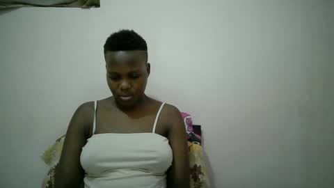 Snapshot of juicy_bella2 chatting on 23, 9, 2025 juicy_bella2 online show from 23, 9, 2025