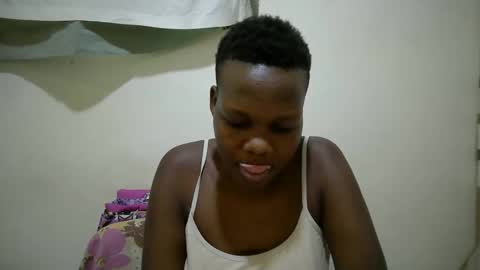 Snapshot of juicy_bella2 chatting on 2, 10, 2025 juicy_bella2 online show from 2, 10, 2025