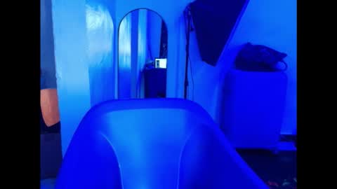 juicyxpink online show from 14, 12, 2025