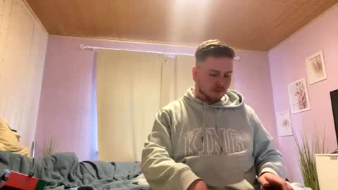 Snapshot of jules0612 chatting on 20, 2, 2025 jules0612 online show from 20, 2, 2025