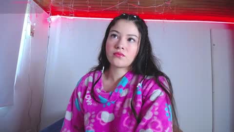 Snapshot of juli05star chatting on 7, 12, 2024 Juliana online show from 7, 12, 2024