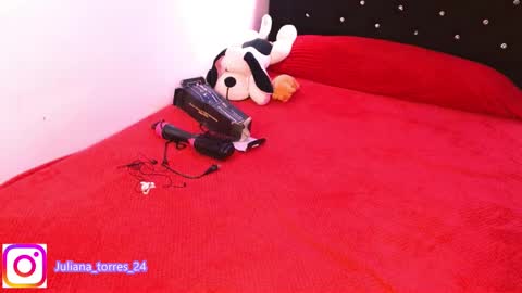  Juliana Torres  online show from 5, 1, 2025