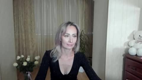 julia__cherry_ online show from 12, 2, 2025