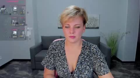Snapshot of julia_wilsons chatting on 14, 1, 2025 Julia online show from 14, 1, 2025