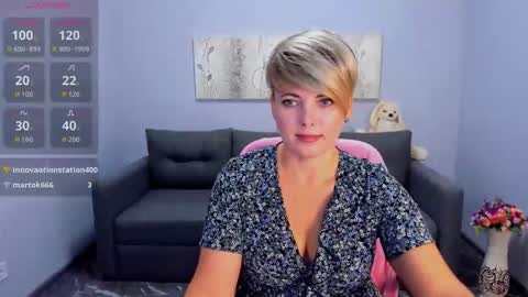 Snapshot of julia_wilsons chatting on 1, 10, 2025 Julia online show from 1, 10, 2025