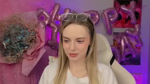 Julia online show from 18, 9, 2025