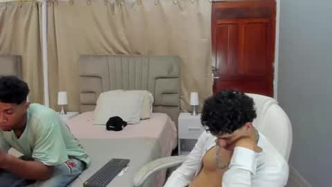 julian billy online show from 25, 2, 2025