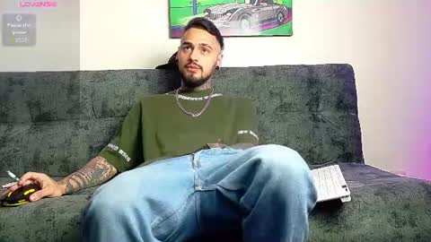 Julian independent model online show from 7, 7, 2026