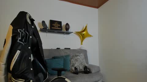 julian_wallace online show from 18, 10, 2025