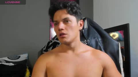 Snapshot of julian_wallace chatting on 11, 6, 2026 julian_wallace online show from 11, 6, 2026