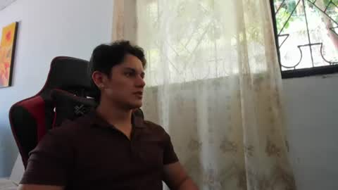Snapshot of julian_wallace1 chatting on 20, 6, 2026 julian_wallace1 online show from 20, 6, 2026