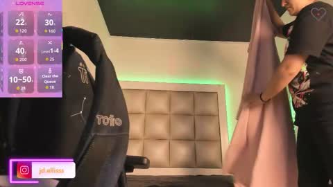 juliana_js_ online show from 29, 9, 2025