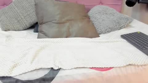 Juliana online show from 10, 2, 2026