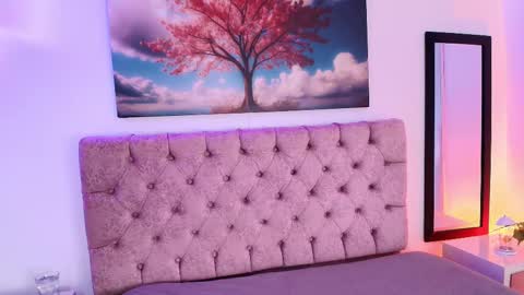  JULIANA CASTRO online show from 9, 9, 2025