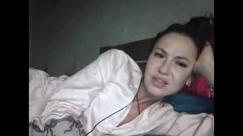 julianagold1 online show from 31, 1, 2025