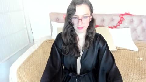 Julianne online show from 15, 2, 2025