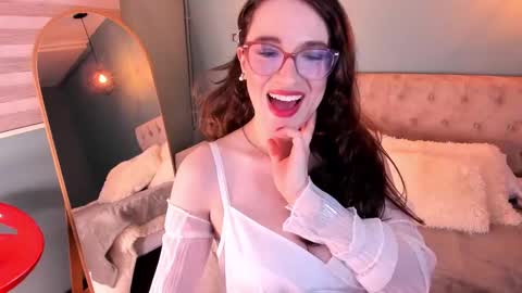 Julianne online show from 26, 9, 2025