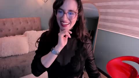 Julianne online show from 24, 10, 2025