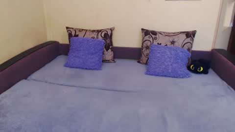 Jul online show from 22, 11, 2025