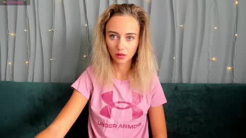 Snapshot of juliastar41 chatting on 11, 9, 2025 Yulya online show from 11, 9, 2025