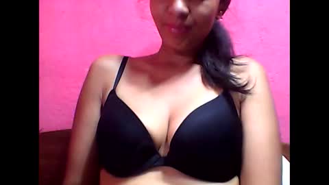 julie0612 online show from 22, 2, 2025