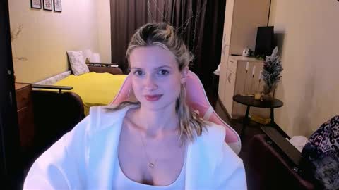 Julie online show from 9, 11, 2025