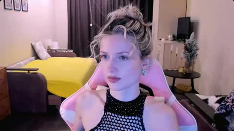 Julie online show from 13, 11, 2025