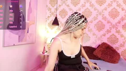 Snapshot of julie_tommy chatting on 5, 2, 2025 Julie and Tommy. online show from 5, 2, 2025