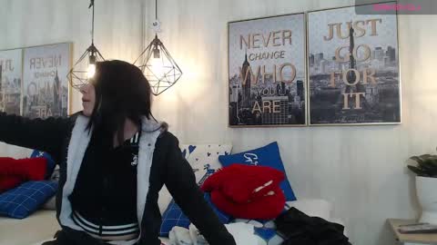 Snapshot of julie_tommy chatting on 13, 2, 2025 Julie and Tommy. online show from 13, 2, 2025