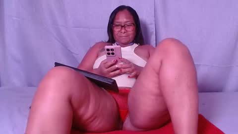 Snapshot of julielove1 chatting on 26, 4, 2026 julielove1 online show from 26, 4, 2026