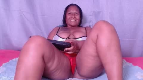 Snapshot of julielove1 chatting on 10, 5, 2026 julielove1 online show from 10, 5, 2026